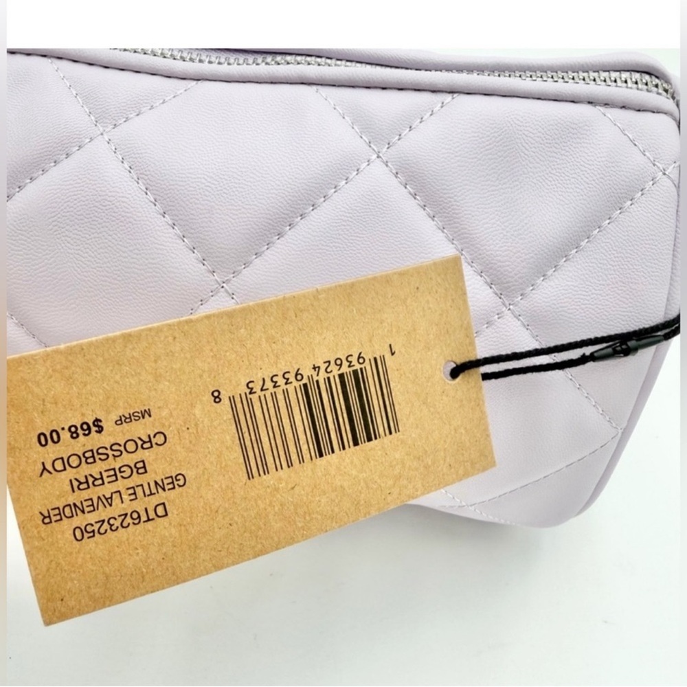 Steve Madden NWT Quilted Lavender Bag with Pouch and Adjustable Straps - Picture 5 of 6